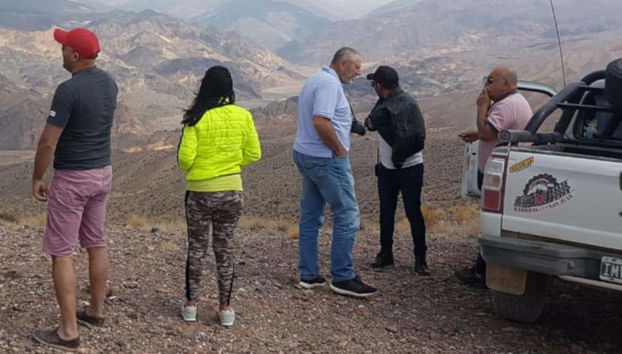 Admiring the landscapes of the Castano river