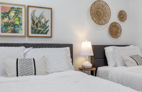 Modern Mountain View Getaway w Huge Outdoor Space - Foto 41