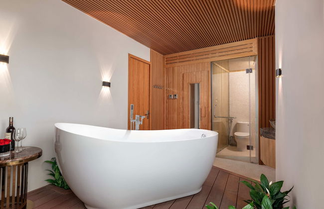 MoonLight Tay Ho - Photo 20