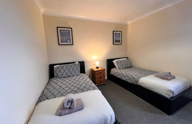 Detached Farmhouse 4 Bed/sleeps 9, Mountain Views! - Photo 5