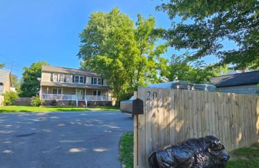 Whole House - HUGE, Modern & New Niagara Shoreline Home Rental - Foto 5