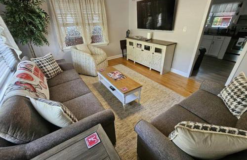 Houndstooth Hideaway 3BR 2BA Home 3mi to UA Campus - Foto 29