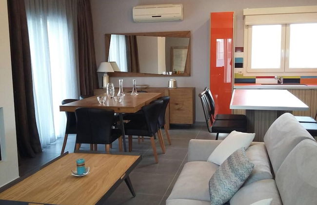 Luxury Holiday Home 4 Bedroom Villa in Paleokastro - Photo 10