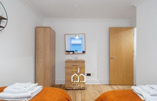 Crown Apartment - SJA Stays - Modern 2 Bed Apartment - Foto 20