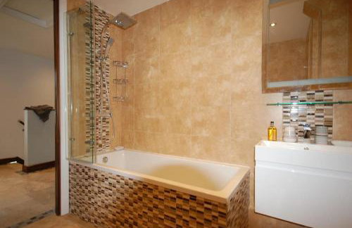 Clifton - Luxury 1 bed flat - 1 min walk to Tube - Foto 40