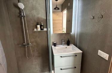 Appartement entier 100m de la gare face au théâtre Molière - Foto 10