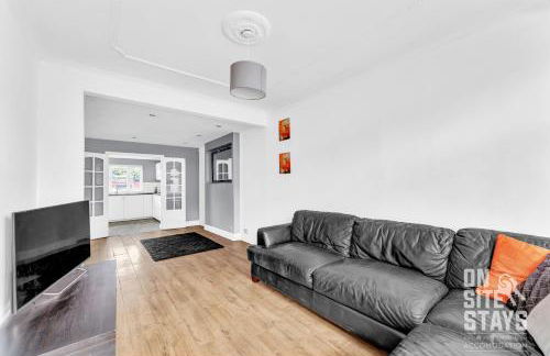 OnSiteStays - 3 bedroom, 2 x space driveway and Wifi - Foto 7