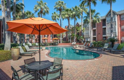 Med Center Charm 2br Haven - Photo 26