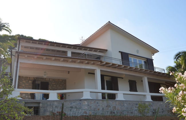 Rina Villa - Foto 34