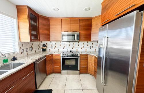 Modern Resort Condo - Pools, Courts & Scenic Views - Foto 29