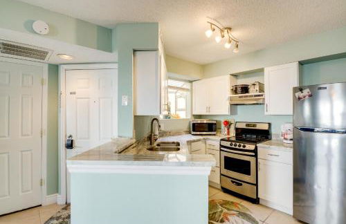 Walk to Beach 1st-Floor Unit with Pool in Melbourne - Foto 10