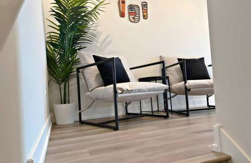 4BR Townhouse with Lake View & Parking - Sleeps 10 - WV rep 3 - Foto 49