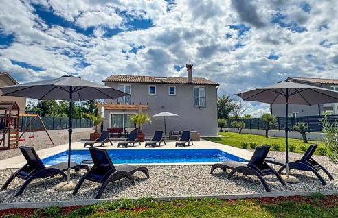 5 Bedroom Stunning Home In Nedescina - Foto 1