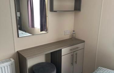 Caravan in Holcot - Sleeps 6 - Pet Friendly - Foto 20