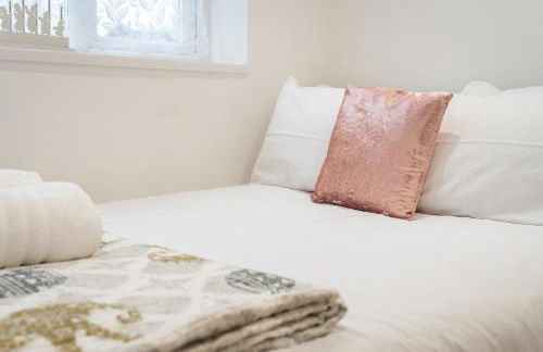 Family Friendly, Cosy 3 bed Home - Pass the Keys - Foto 24