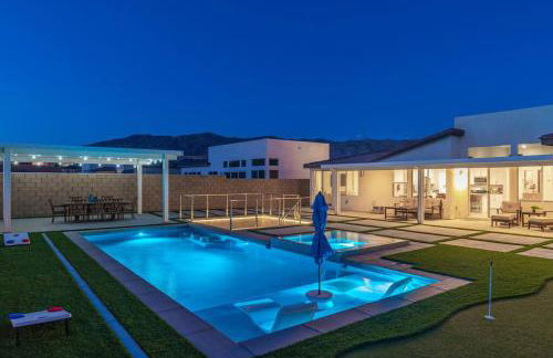 Chilled Salt Pool Luxury Firepit Mini Golfing - Foto 1