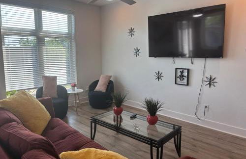 Gated 2BR in Greenville wVibes - Foto 8