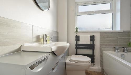 Tapton View - Modern Stay Near Chesterfield Town Center, Train Station & the Peak District - Foto 5, towels