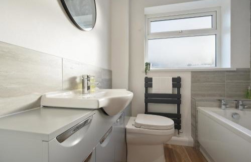 Tapton View - Modern Stay Near Chesterfield Town Center, Train Station & the Peak District - Foto 5