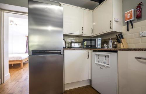 Barn Conversion - Hot Tub - Penally - Tenby - Photo 21