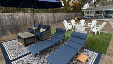 Peaceful Lakeside Retreat - Cozy 3BR Waterfront Home - Foto 1, sunbed