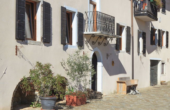 Traditional Apartment in Poffabro With Fireplace - Foto 25