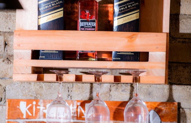 Rustic Luxury Farm Cabin Located in Hwedza - 2031 - Foto 35