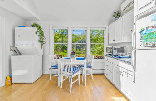 Bright and Cozy with Patio Grill and near the Beach and Golf - Photo 4