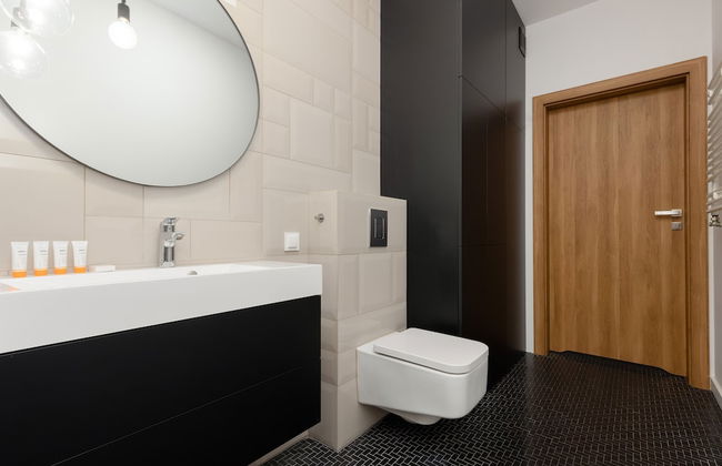 Minimalist Apartment in Łódź by Renters - Foto 25