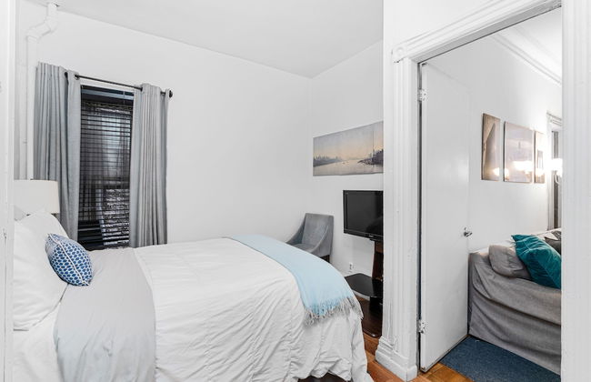 Perfectly Located near Restaurants, Shops, & Sites - Foto 3