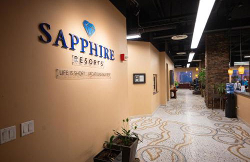 Iconic Vegas Views - 6 comfy Beds, NO RESORT FEES, Center Strip! - Foto 40