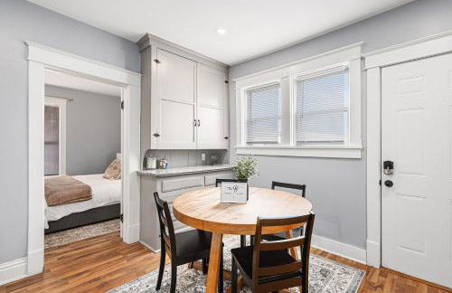 Remodeled Mins to Beach & Downtown Downstairs - Foto 19