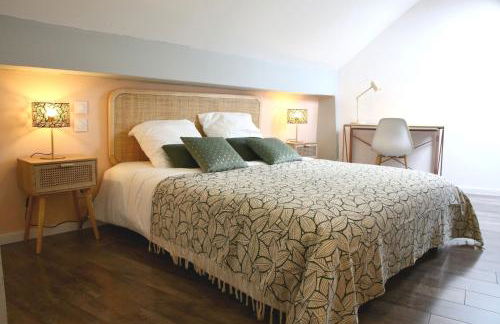 La Loge en Or - Parking public - Triplex - Proche centre et autoroute - Foto 2