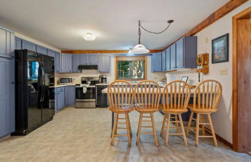 The House on Cranberry - For 8 - Photo 13