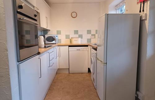 Rural Farm Stay with 6 cottages, 4 miles to Barnstaple, Pet friendly, Daily animal experiences, Outdoor heated pool, Games barn, Free fast WiFi, Free parking - Foto 37