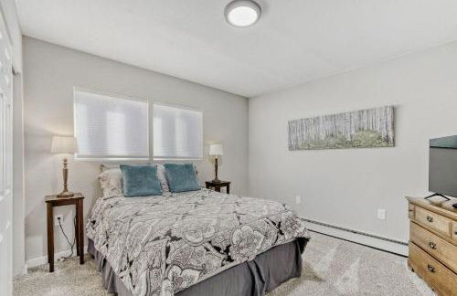 Black Hawk Getaway with Hot Tub cabin - Foto 18