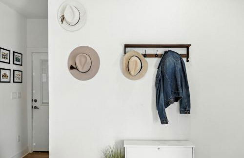 Luxe 2023NewBuild Entire home with 3BR 7BDs Ideal for Long Winter Stays, Outdoor, Central - Foto 21