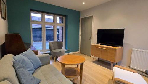 CHERRY MEWS by BOURNECOAST - A Detached Holiday Home with Parking and a Garden - HB7358 - Foto 5