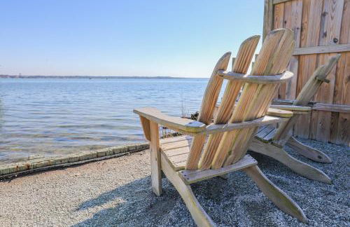 Spacious Home with Waterfront View-Welcome Pets - Foto 67