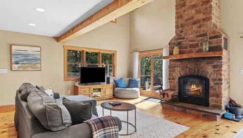New! 3BR Contemporary Log Home in Catskill Mtns - Foto 1