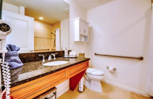 Vista Del Mar at Cape Harbour Marina, 10th Floor Luxury Condo, King Bed, Views! - Foto 29