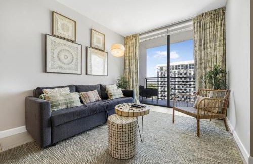 Downtown Doral Condo w-Free Parking - Foto 2