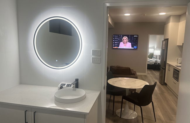 Nouveau on Young - Photo 19