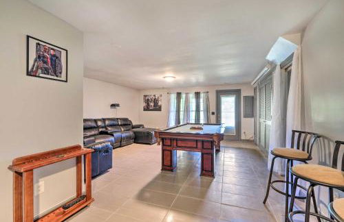 Pond-View Deck and Pool Table Woodbridge Haven! - Foto 2