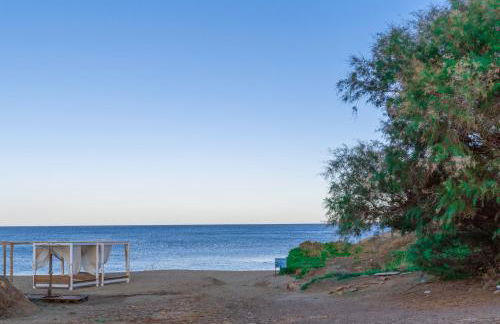 Casa Sofianna 2-bedroom home next to sandy beach - Foto 2