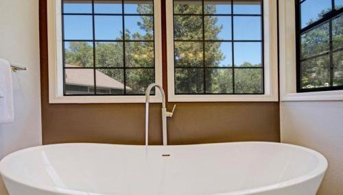 Sonoma Hideaway 3BD 2,5 BATH, Beautiful Patio and Garden - Foto 4