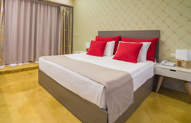 Koukounaria Hotel & Suites - Photo 33