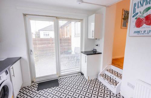 Spacious Home 10 mins to Airport & Braehead - Pass the Keys - Foto 39