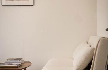 Elegant 4-Bed Townhouse Private Garden Parking - Foto 11