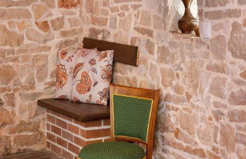 Charming Villa with Private Garden & BBQ - Foto 37